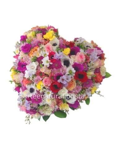 Cuore di rose colorate 3o cm