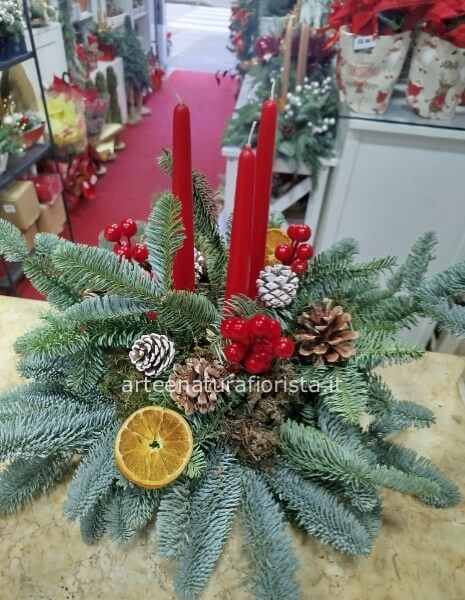 Centrotavola natalizio con candele