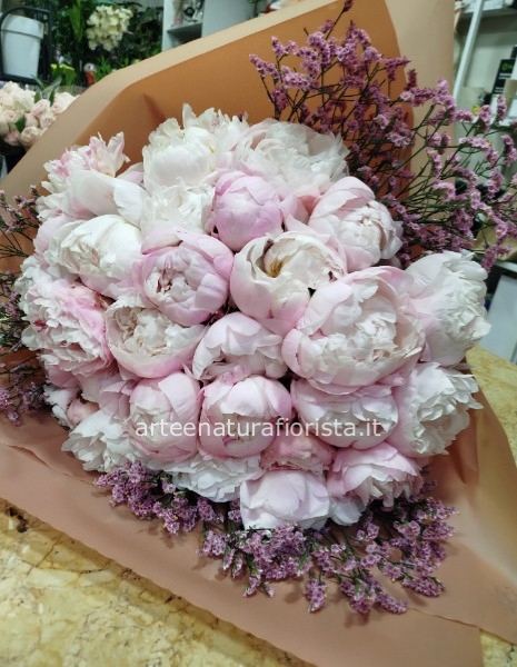 Bouquet con 19 peonie